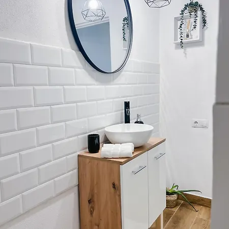 Apartment Subcetate
